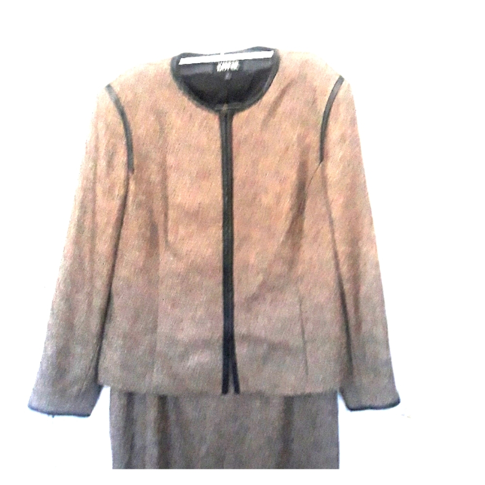 Jacket skirt set